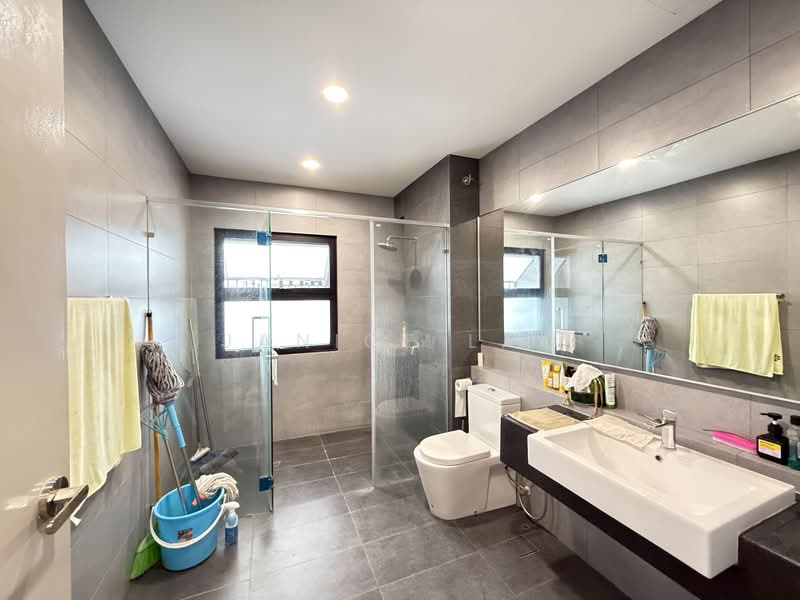 Rumah Kluster untuk Dijual di Jade Hills (Kajang) - Janice Lau - Bathroom - PropertyGuru.com.my