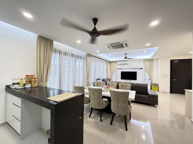 Rumah Kluster untuk Dijual di Jade Hills (Kajang) - Janice Lau - Living Room - PropertyGuru.com.my