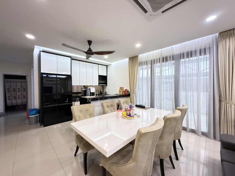 Rumah Kluster untuk Dijual di Jade Hills (Kajang) - Janice Lau - Dining Room - PropertyGuru.com.my