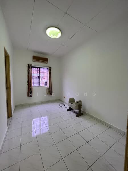 Pangsapuri untuk Disewa di Aliran Damai - Nick Wong - Interior - PropertyGuru.com.my