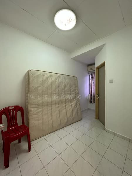 Pangsapuri untuk Disewa di Aliran Damai - Nick Wong - Bedroom - PropertyGuru.com.my