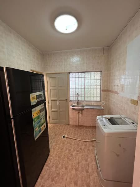 Pangsapuri untuk Disewa di Aliran Damai - Nick Wong - Kitchen - PropertyGuru.com.my