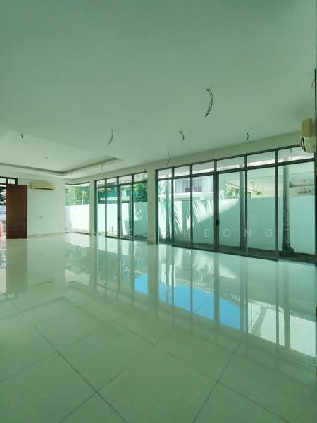 Rumah Berkembar untuk Dijual di George Town (Penang) - Vinnie Cheong - Living Room - PropertyGuru.com.my