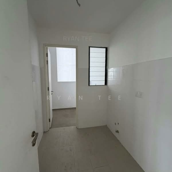 Service Residence for Sale at The Peak @ Johor Bahru City Centre - RYAN TEE - Interior - PropertyGuru.com.my