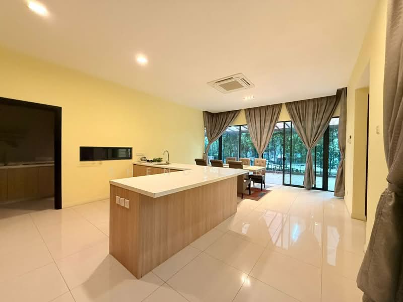 Rumah Berkembar untuk Dijual di Leisure Farm (Gelang Patah) - Sheng Long - Kitchen - PropertyGuru.com.my
