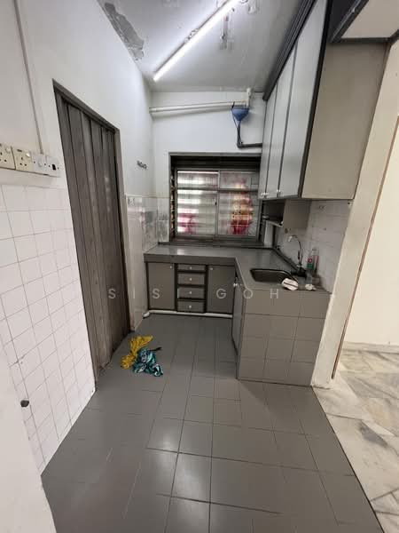 Pangsapuri untuk Disewa di Teratai Mewah Apartment Block 15,17,19,21 - Sisi Goh - Kitchen - PropertyGuru.com.my