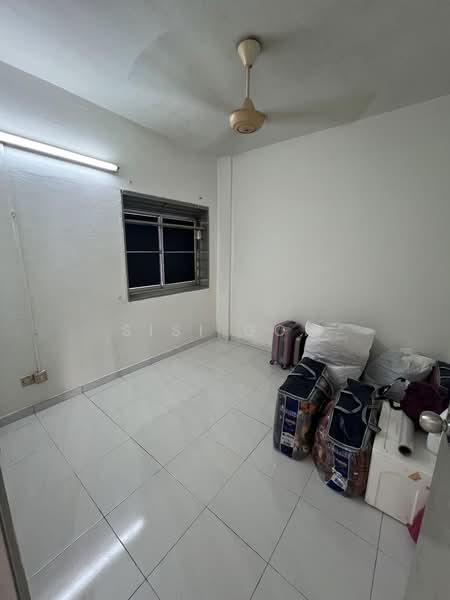 Pangsapuri untuk Disewa di Teratai Mewah Apartment Block 15,17,19,21 - Sisi Goh - Interior - PropertyGuru.com.my