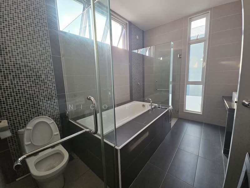 3-storey Terraced House for Sale in Taman Nusa Sentral (Iskandar Puteri (Nusajaya)) - Nicole Pua - Bathroom - PropertyGuru.com.my