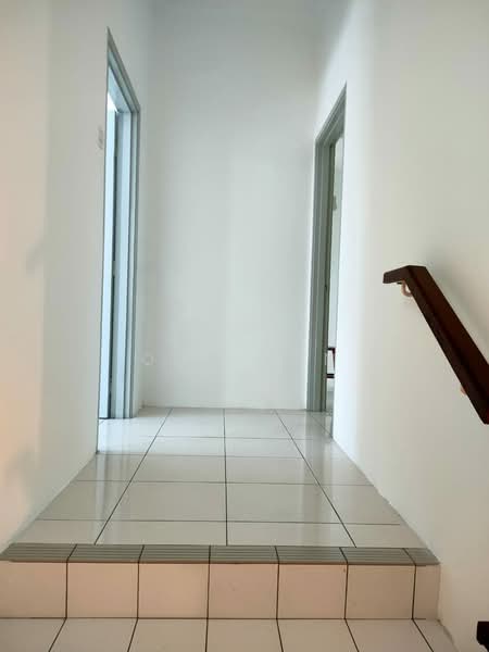 Rumah Bandar untuk Disewa di Kampung Sungai Kayu Ara (Petaling Jaya) - Ong Yan - Corridor - PropertyGuru.com.my