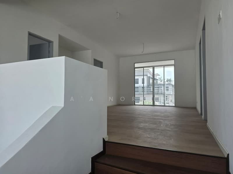 Bungalow for Sale in Klang (Selangor) - Sa'a Nordin - Living Room - PropertyGuru.com.my