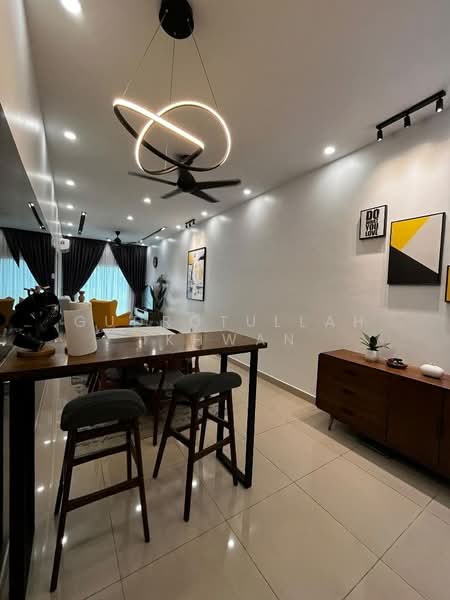 Townhouse for Sale in Cybersouth (Dengkil) - Gudrotullah Ikhwan - Dining Room - PropertyGuru.com.my