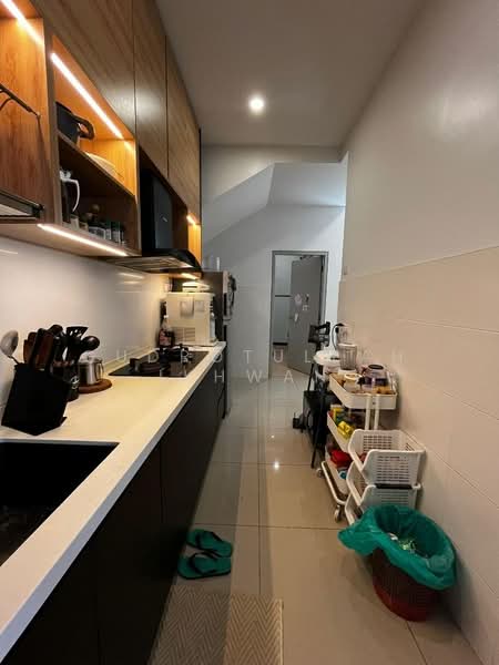 Townhouse for Sale in Cybersouth (Dengkil) - Gudrotullah Ikhwan - Kitchen - PropertyGuru.com.my