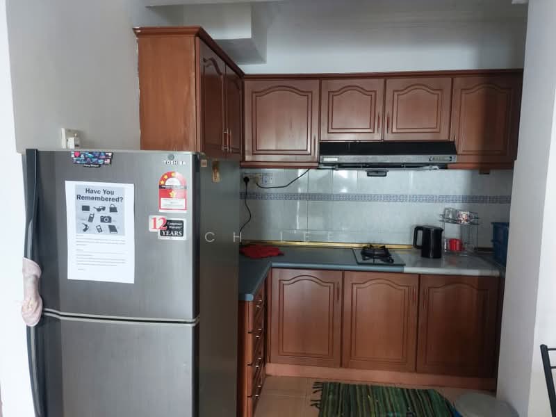 Condominium for Sale at Sunshine Bay Resort - CH LEE - Kitchen - PropertyGuru.com.my