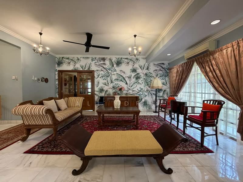 Bungalow for Sale in Taman TAR (Tun Abdul Razak) (Ampang) - Ali Idris - Living Room - PropertyGuru.com.my