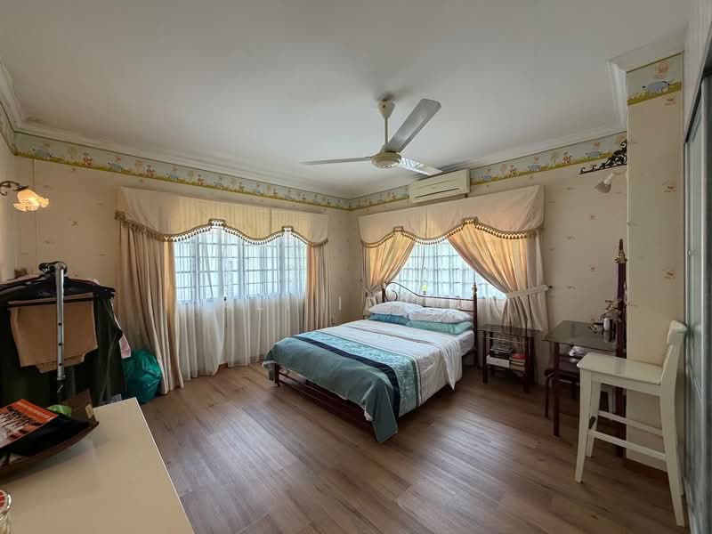 Bungalow for Sale in Taman TAR (Tun Abdul Razak) (Ampang) - Ali Idris - Bedroom - PropertyGuru.com.my