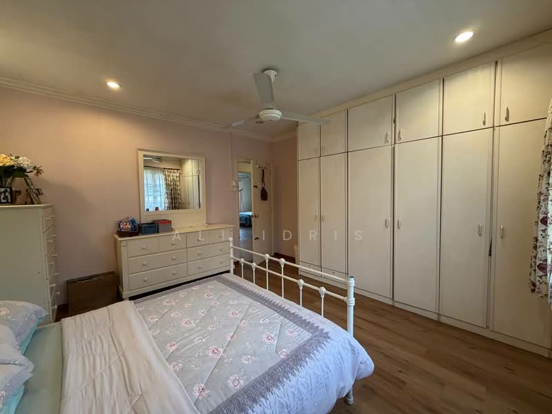 Bungalow for Sale in Taman TAR (Tun Abdul Razak) (Ampang) - Ali Idris - Bedroom - PropertyGuru.com.my