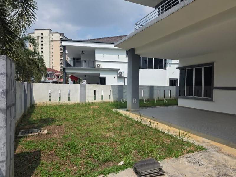 Bungalow House untuk Dijual di Klang (Selangor) - Sa'a Nordin - Exterior - PropertyGuru.com.my