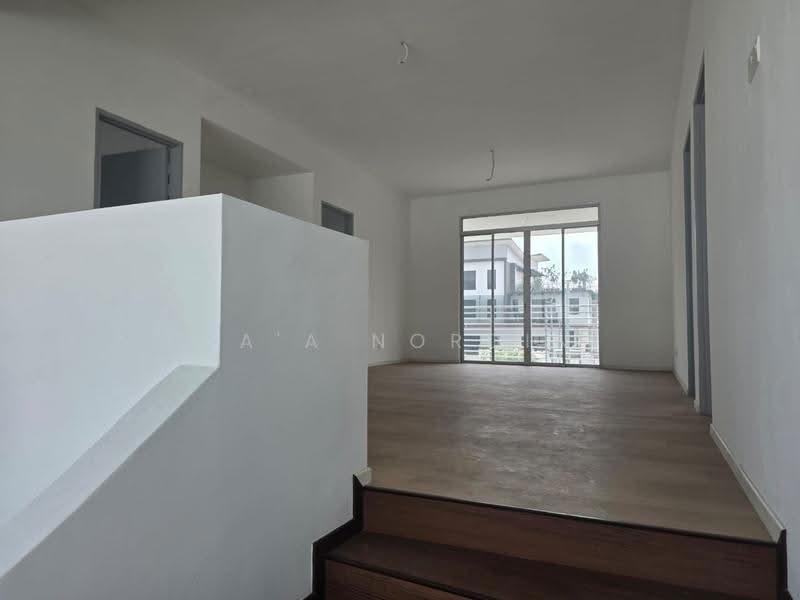 Bungalow House untuk Dijual di Klang (Selangor) - Sa'a Nordin - Living Room - PropertyGuru.com.my
