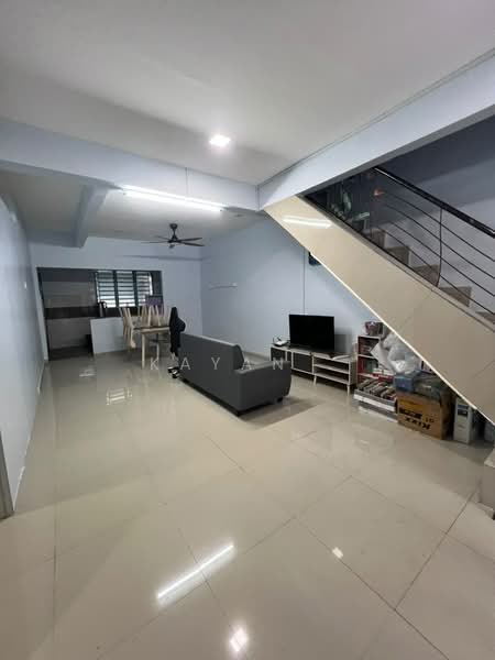 2-storey Terraced House for Sale in Gunung Rapat (Ipoh) - Kayan . - Living Room - PropertyGuru.com.my
