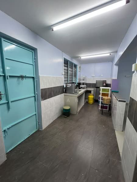 2-storey Terraced House for Sale in Gunung Rapat (Ipoh) - Kayan . - Kitchen - PropertyGuru.com.my
