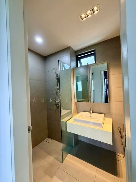 Kondominium untuk Dijual di Secoya Residence - Maureen Ooi - Bathroom - PropertyGuru.com.my