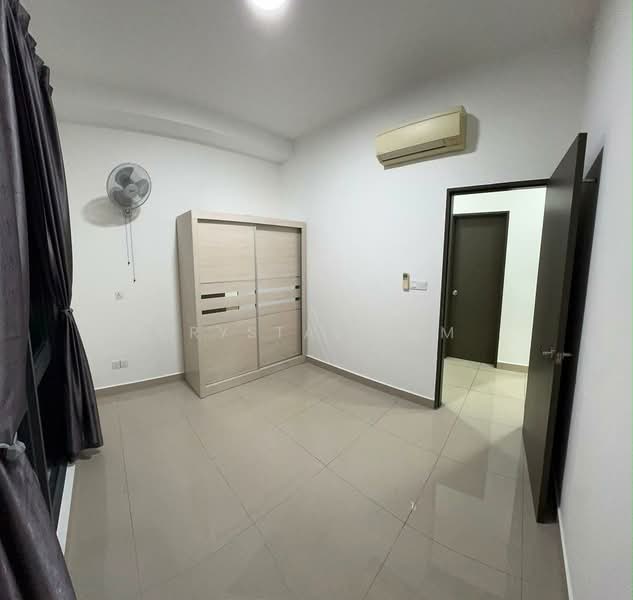 Kondominium untuk Disewa di The Henge - Crystal Lum - Bedroom - PropertyGuru.com.my