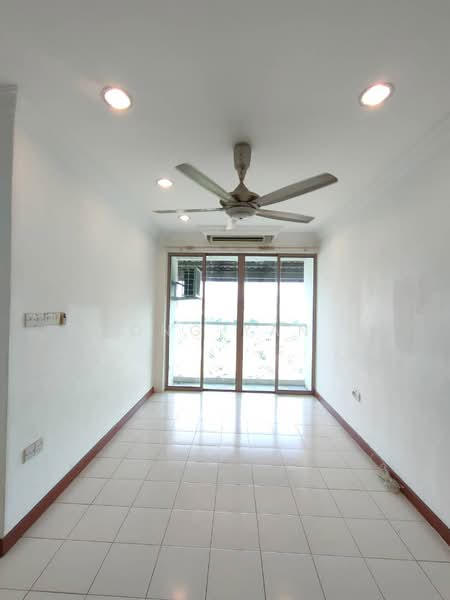 Servis Apartment untuk Disewa di Ritze Perdana 1 - Ong Yan - Living Room - PropertyGuru.com.my