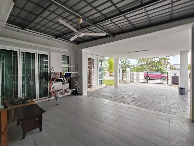 Semi-Detached House for Sale in Seri Iskandar (Perak) - Muinuddin Muhamad - Exterior - PropertyGuru.com.my