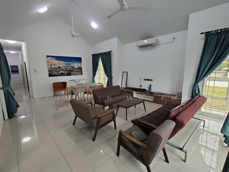 Semi-Detached House for Sale in Seri Iskandar (Perak) - Muinuddin Muhamad - Living Room - PropertyGuru.com.my