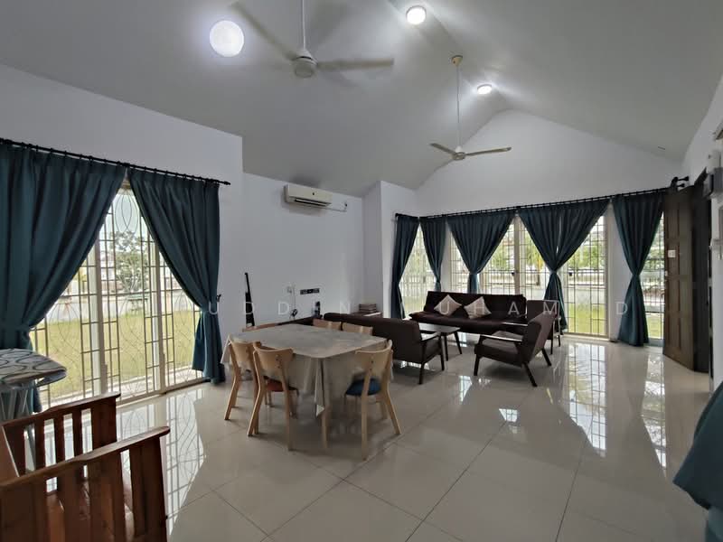 Semi-Detached House for Sale in Seri Iskandar (Perak) - Muinuddin Muhamad - Living Room - PropertyGuru.com.my