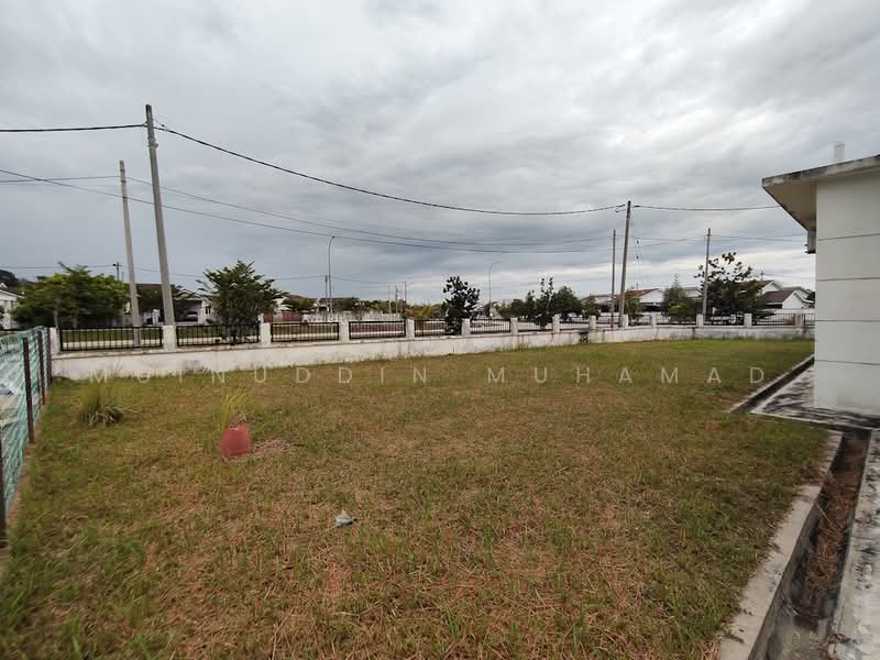 Semi-Detached House for Sale in Seri Iskandar (Perak) - Muinuddin Muhamad - Exterior - PropertyGuru.com.my