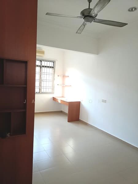 1.5-storey Terraced House for Sale in Taman Perling (Perling) - Janice Yong - Study - PropertyGuru.com.my
