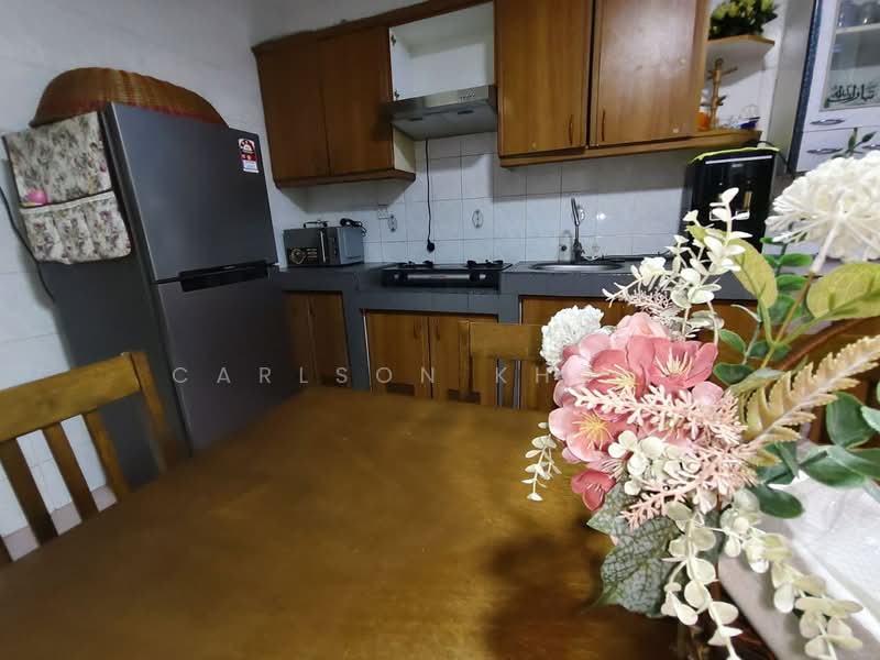 Rumah Teres 2 Tingkat untuk Dijual di TAMAN PUCHONG UTAMA (Puchong) - Carlson Khong - Kitchen - PropertyGuru.com.my