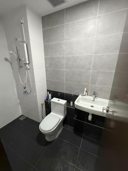 Servis Apartment untuk Disewa di Wave @ Marina Cove - Poey Loh - Bathroom - PropertyGuru.com.my