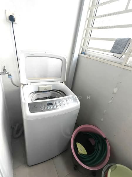Kondominium untuk Disewa di The Peak Residences - Amy Toh - Laundry - PropertyGuru.com.my