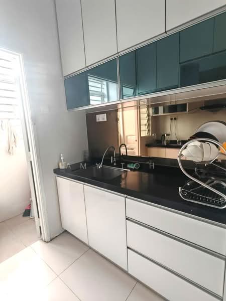 Kondominium untuk Disewa di The Peak Residences - Amy Toh - Kitchen - PropertyGuru.com.my