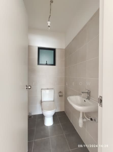 Shop / Office for Rent in Eco Sanctuary (Telok Panglima Garang) - Alfred Leow - Bathroom - PropertyGuru.com.my