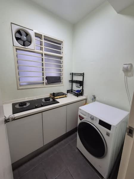 Pangsapuri untuk Disewa di Karisma @ Eco Majestic - Katrina Lai - Kitchen - PropertyGuru.com.my