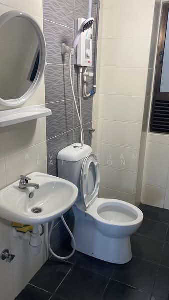 Servis Apartment untuk Disewa di The Heights Residence - Alvin Chan Kai Boon - Bathroom - PropertyGuru.com.my