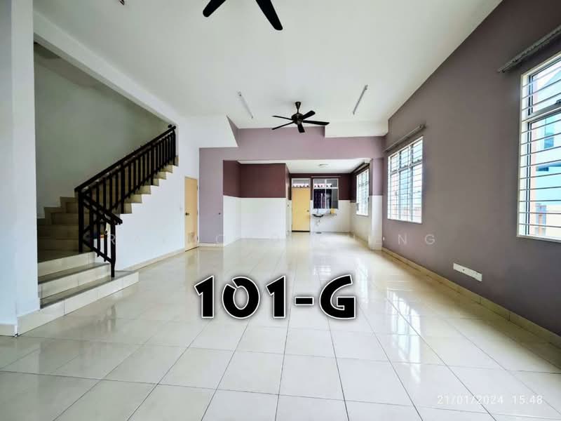2-storey Terraced House for Sale in Setia Indah 9 (Setia Alam) - Raymond Cheng - Living Room - PropertyGuru.com.my