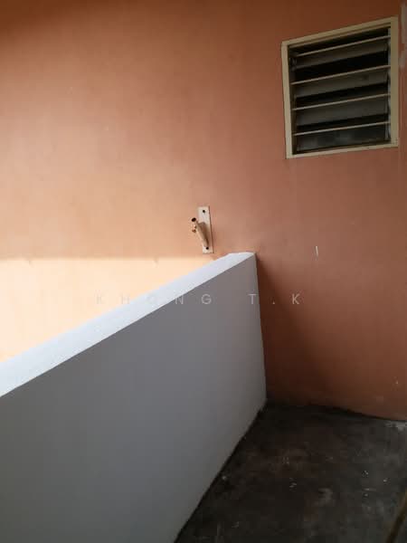 Pangsapuri untuk Disewa di Pangsapuri Randa - Khong T.K - Balcony - PropertyGuru.com.my