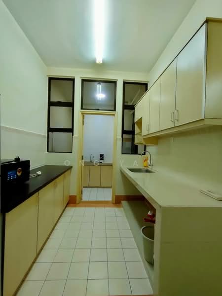 Kondominium untuk Disewa di Pelangi Utama 2 - Ong Yan - Kitchen - PropertyGuru.com.my