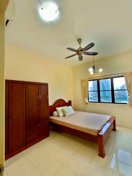 Kondominium untuk Disewa di Pelangi Utama 2 - Ong Yan - Bedroom - PropertyGuru.com.my