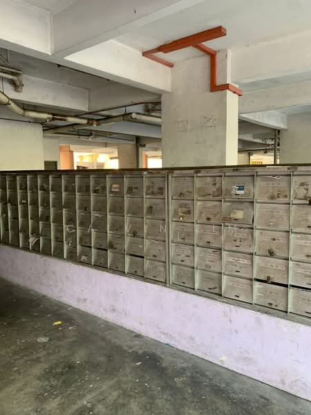 Pangsapuri untuk Dijual di Saujana Ria / Sri Saujana - Calvin Lim - Corridor - PropertyGuru.com.my