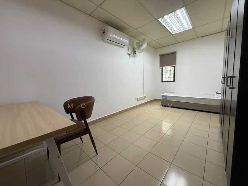 Terraced House for Rent in NZX Commercial Centre (Petaling Jaya) - Monica Lim - Bedroom - PropertyGuru.com.my