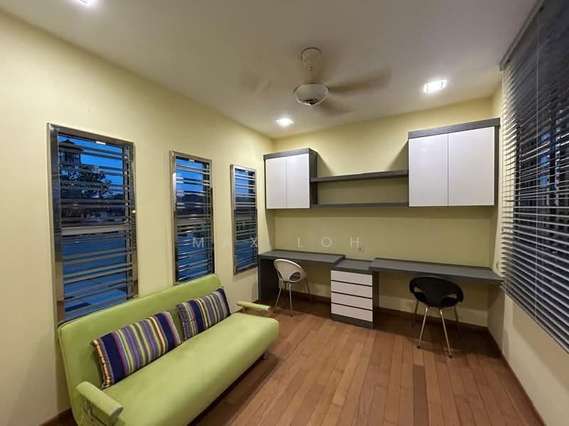 Rumah Teres 2 Tingkat untuk Dijual di Taman Sutera Utama (Skudai) - Max Loh - Study - PropertyGuru.com.my