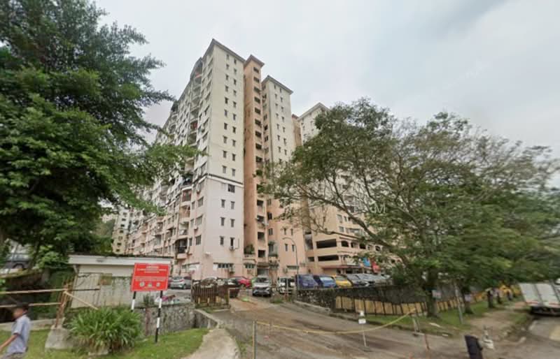 Pangsapuri untuk Dijual di Saujana Ria / Sri Saujana - Calvin Lim - Exterior - PropertyGuru.com.my