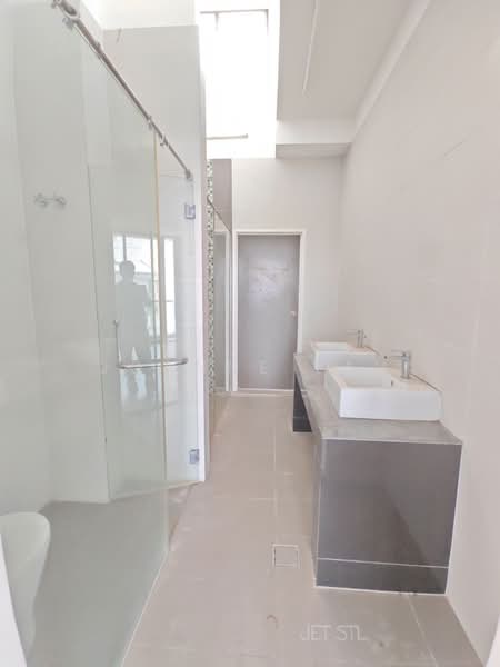 3-storey Terraced House for Sale in Setia Utama (Setia Alam) - Joanne Tan - PropertyGuru.com.my