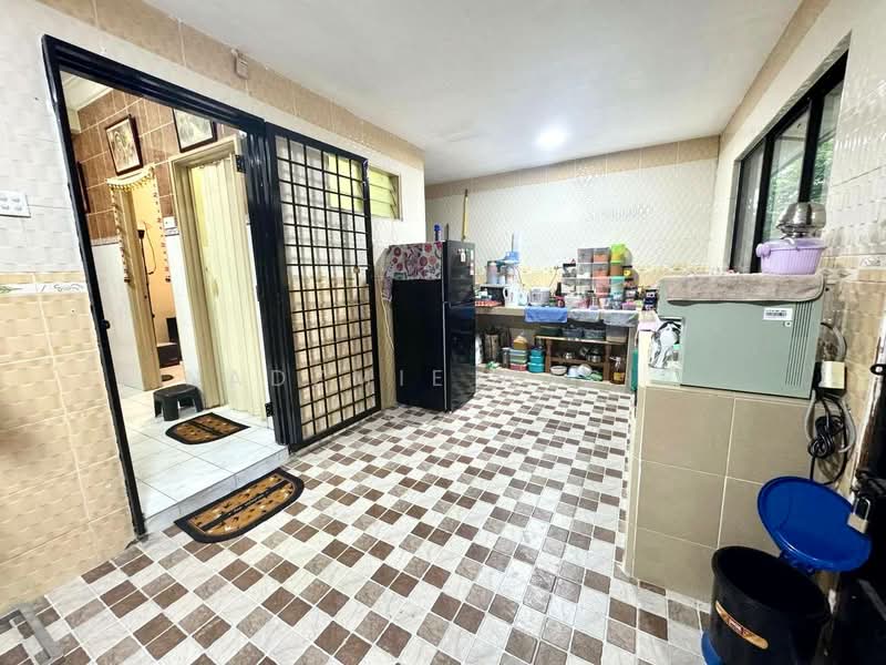Rumah Teres 2 Tingkat untuk Dijual di Bandar Mahkota Cheras (Cheras) - Nadzmie Nasir - Kitchen - PropertyGuru.com.my