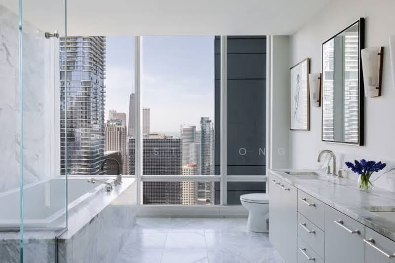 Servis Apartment untuk Dijual di Armani Hallson KLCC - Crystal Ong - Bathroom - PropertyGuru.com.my